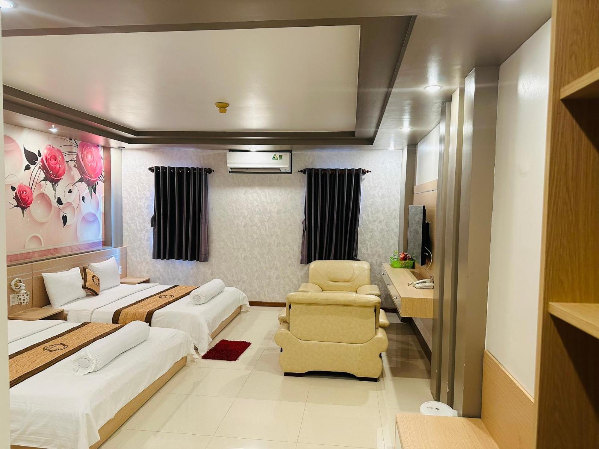 Phuc Hung Hotel Ратьзя Экстерьер фото